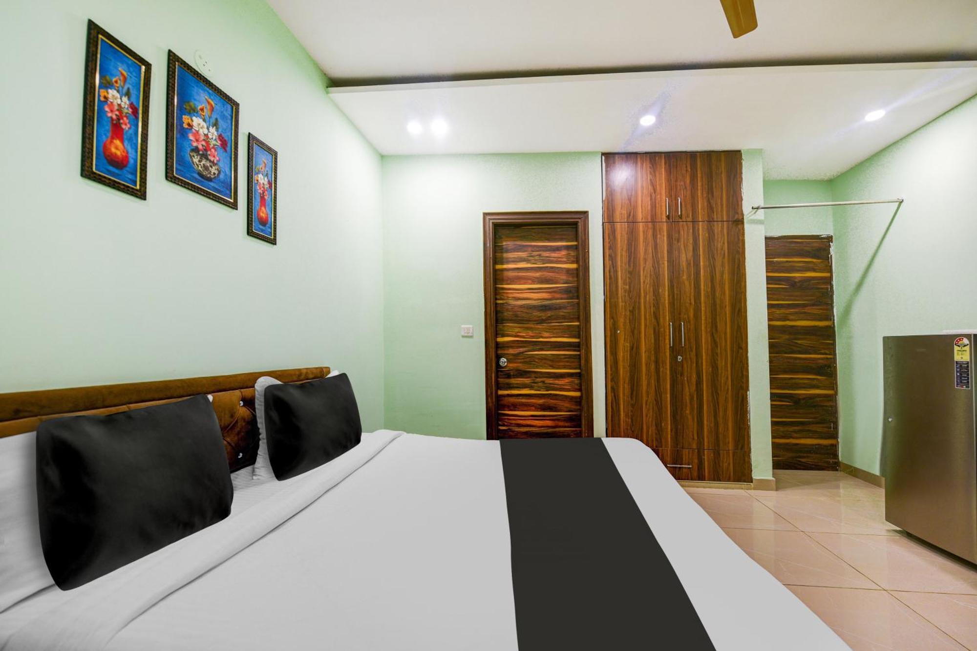 Hotel O Ridge Way Stays Faridabad Esterno foto